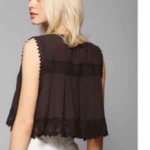 Kimchi Blue sz S Lace Open Vest Crop Rayon Urban Outfitters UO
